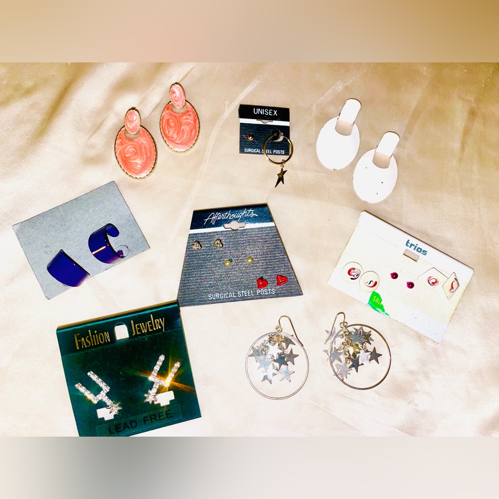 Vintage80s 12 Earring Sets Includes Classic Punk Rock Unisex 80s Set 9$